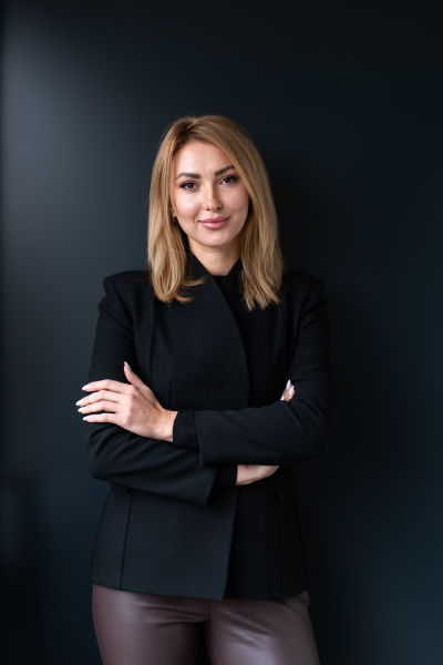 Mgr. Julia Syvokin Mgr. Julia Syvokin