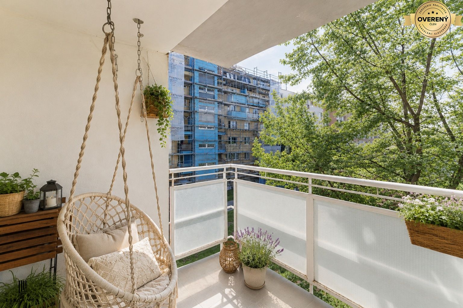 cozy_balcony_daylight.jpg